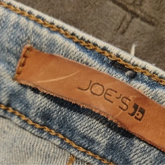 Joe’s Jeans Collector's Edition The Olivia Crop Flare Jeans - Picture 6 of 11